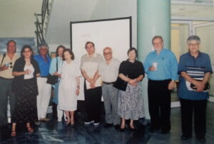 Με τους Ξ. Σκαρτσή, Λ. Στεφάνου, Αλ. Λυκουργιώτη, Μιχ. Μερακλή, Μαρκέλλα Μερακλή, Στ. Παιπέτη, Η. Καλλέργη